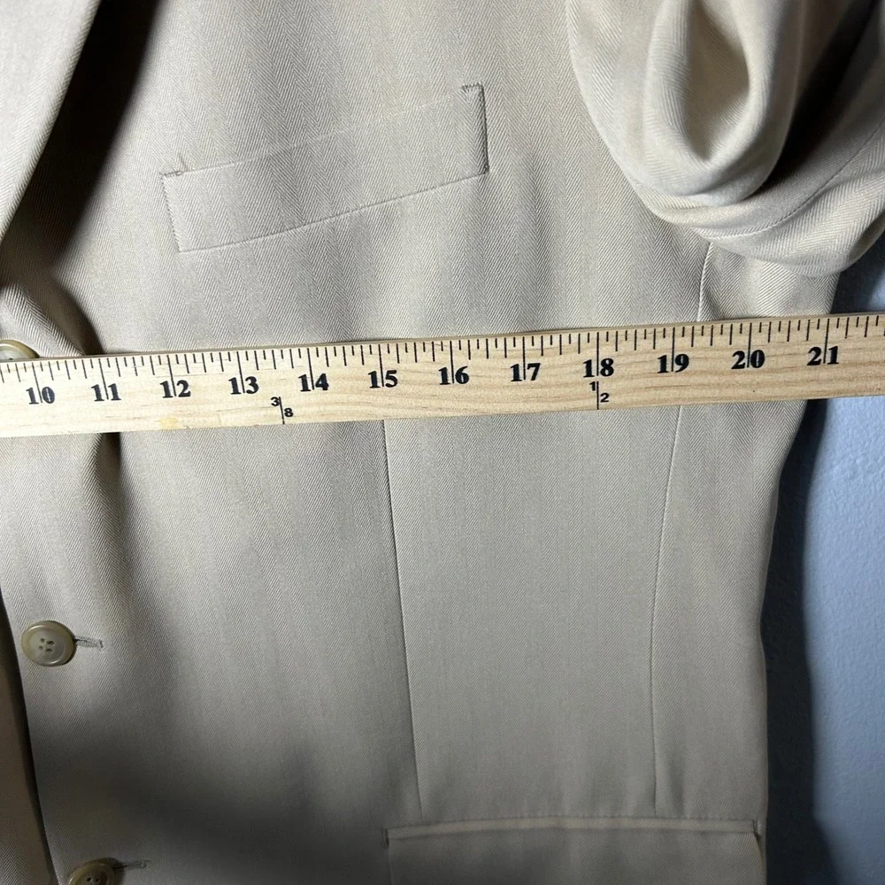 Bill Blass Mens‎ 43R Silk Blazer Tan Herringbone 3 Button Sport Coat Jacket